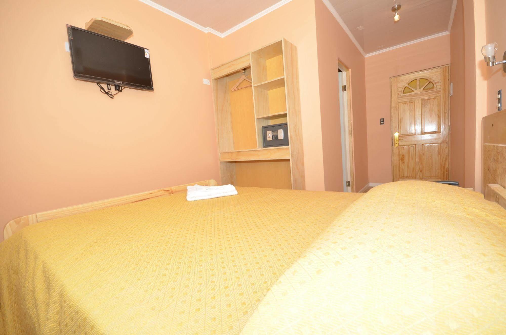 Ayelen Express Hotel Calama Exterior photo