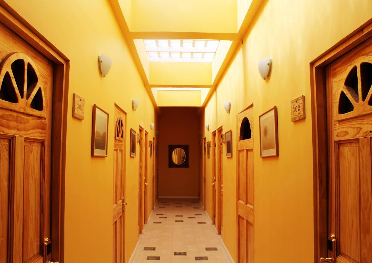 Ayelen Express Hotel Calama Exterior photo